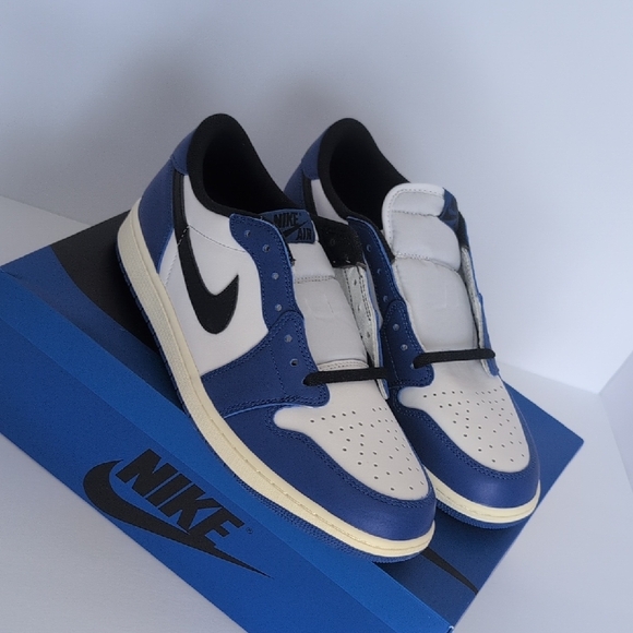 Air Jordan 1 Low Game Royal - Picture 11 of 16